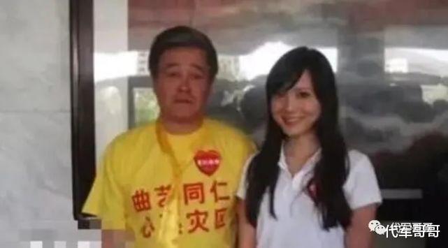 赵本山|她是赵本山“最美女弟子”,曾受师父力捧,如今36岁过得怎样?