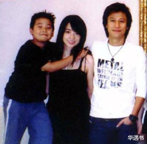 解晓东|那个曾经上14年春晚，消失了18年的巨星，终于有消息了
