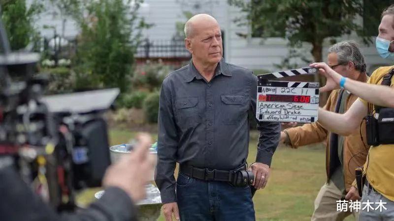 布鲁斯·威利斯|失语症病情恶化!史泰龙曝布鲁斯·威利斯近况:已无法流畅沟通