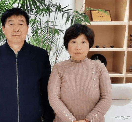 许敏|田静方寸大乱，熊磊携公婆直播，内心都有自己的“小九九”