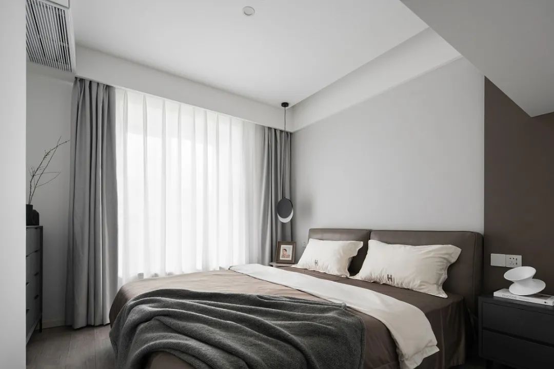 菡萏怡景装饰 | 现代简约黑白灰,描述着初夏的美好!