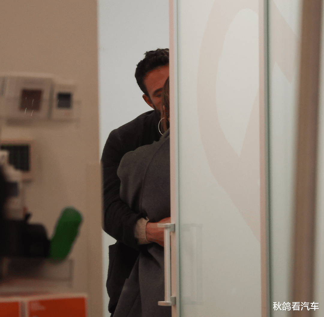 詹妮弗|恭喜！分手17年，世纪大复合：这次，他们不结婚真的很难收场