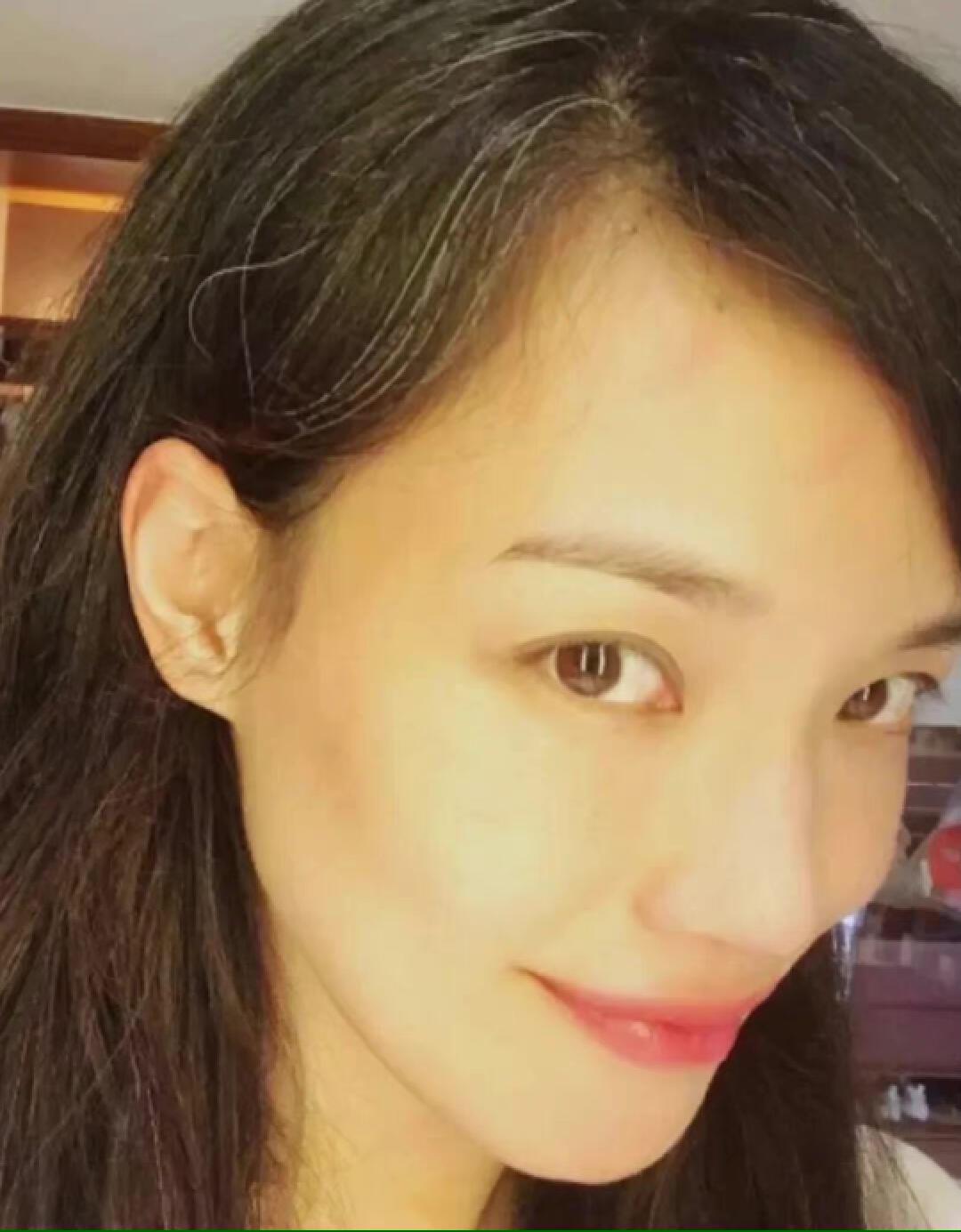 袁立|袁立的赘肉 、舒淇的白发、吴越的眼纹…让多少“强行驻颜者”脸红