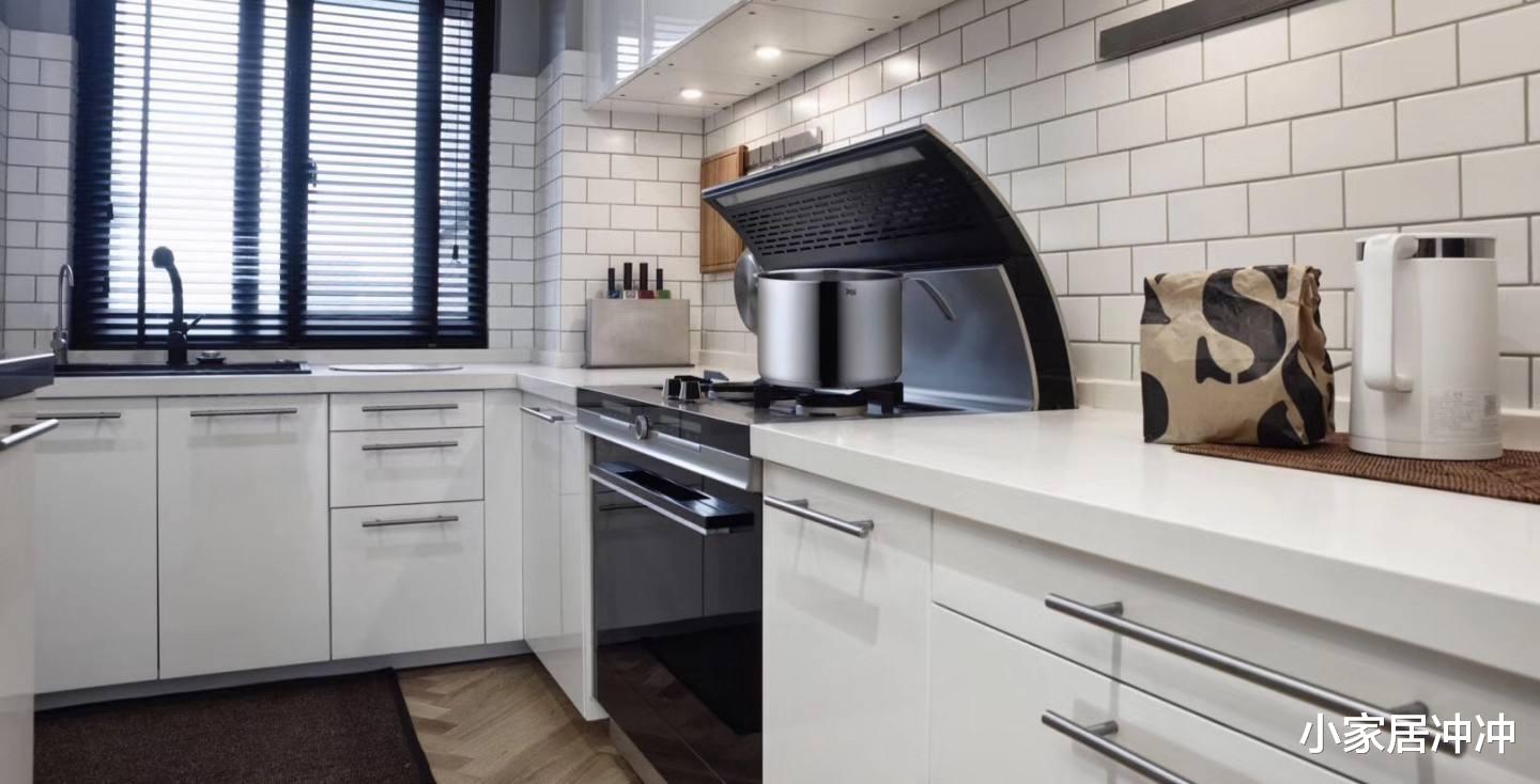 越来越多人不装油烟机了,聪明人都这样设计,实用又不占地方