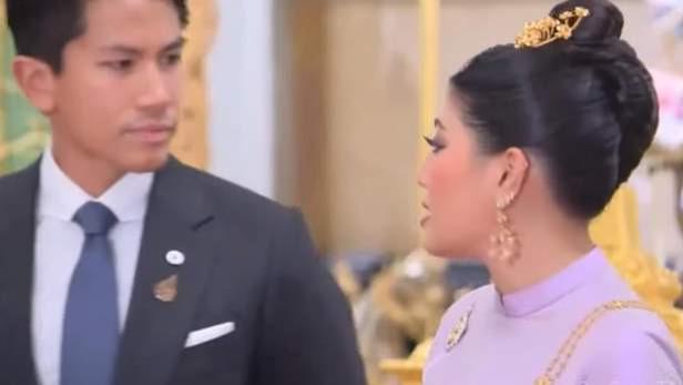 文莱最帅王子受欢迎，出席泰国宫廷晚宴，思蕊梵公主秒变小迷妹