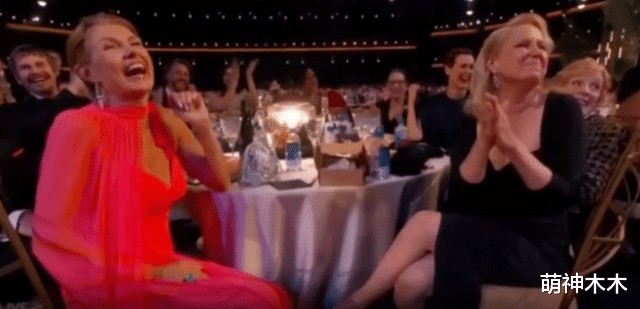 校园欺凌|艾美奖太尴尬!小李子女友年龄被调侃,《风骚律师》陪跑惹众怒