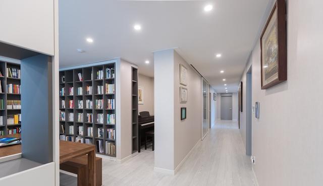 240足足有4个书房,一家几口各用各的,互不打扰,越看越大气