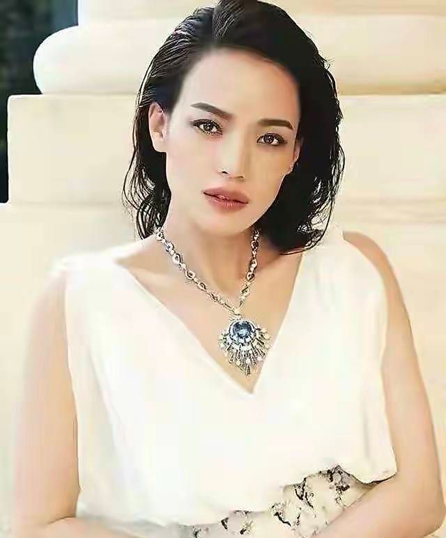 短发 如果你的脸上有这5个特点，就别再迷恋长发了，剪短发会更好看