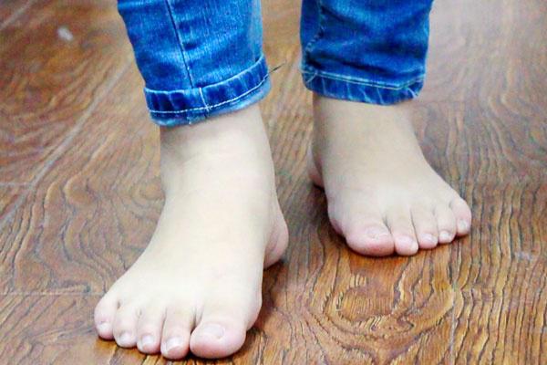 眩晕|若想知道身体好坏，就该多看看脚上三种变化，有一个就得重视