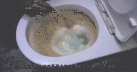 不用刷马桶有多快乐?陈年黄垢一冲就没,省时又省力