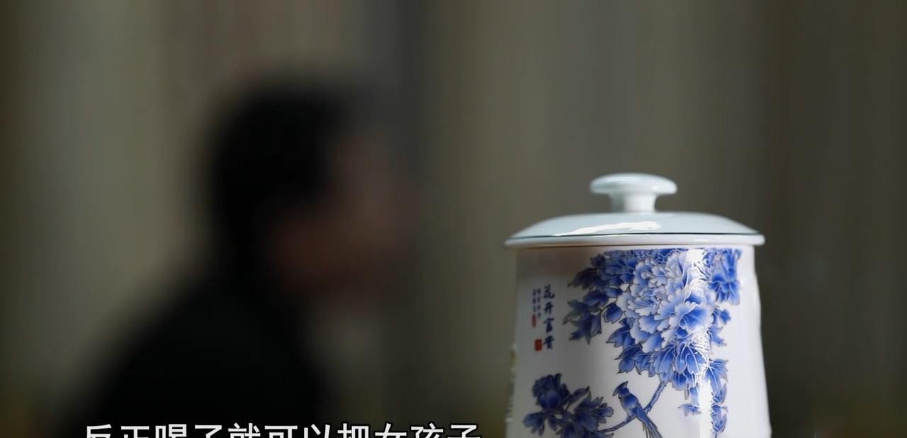18年杭州穷小伙170万卖房,却从此厄运不断,几个月后捡垃圾为生