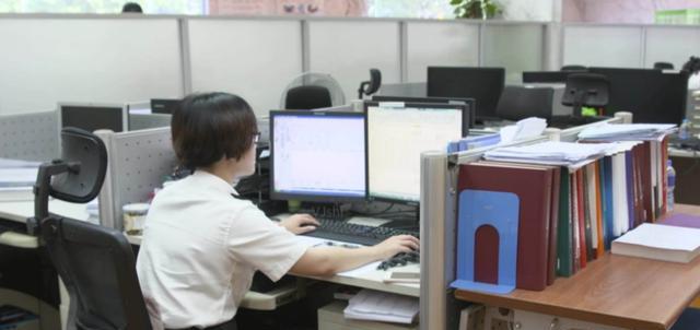 程序员|女性职业榜单出炉，哪些最受男生欢迎？老师一般，榜一最受欢迎