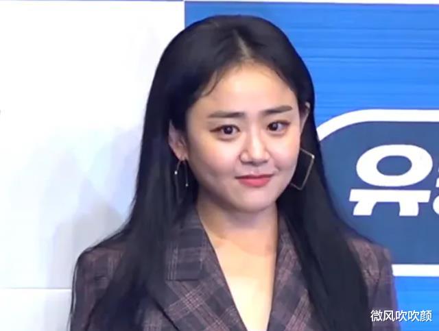 文瑾莹|文根英：因《蓝色生死恋》爆红，与金范相恋1年，如今怎样了？