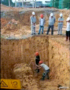 迪迦·奥特曼|一个手电筒APP占我1个G的内存，里面是藏了个迪迦奥特曼吗？
