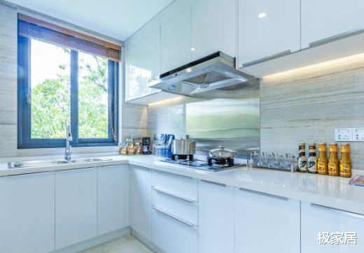 为什么越来越多的人不喜欢油烟机？看完这篇你就明白了