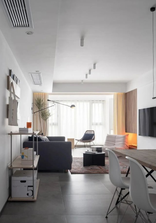 140㎡简约风格装修,用简单、干净的空间包裹温暖相伴人生