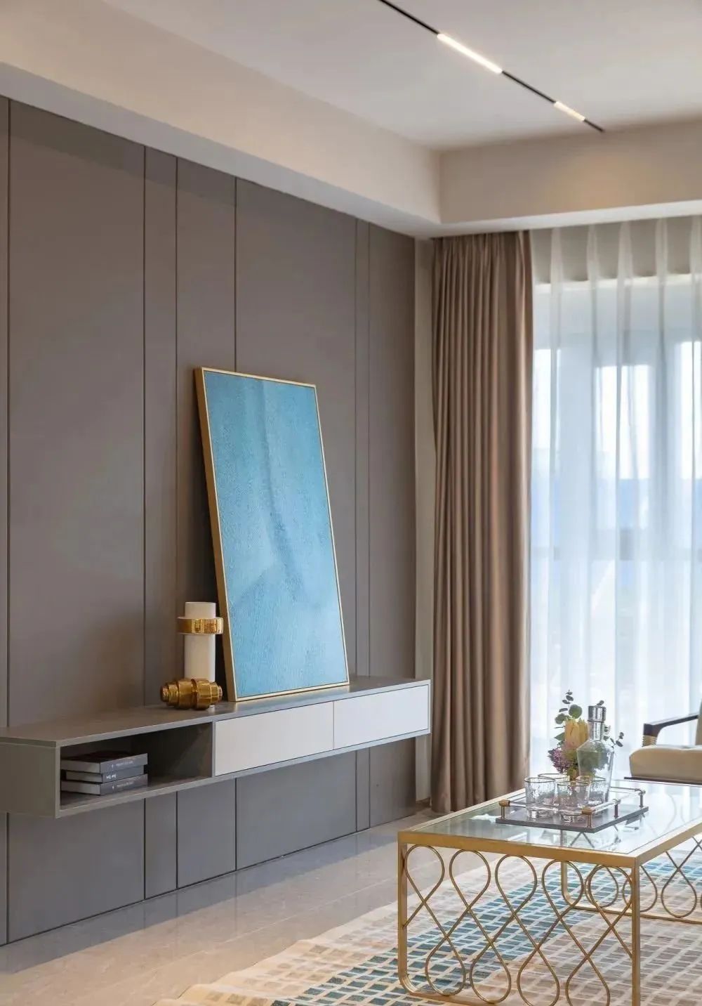 118㎡高颜值美式三居,硬包电视墙设计,低调又有品味!