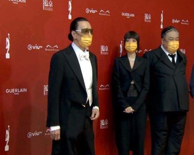 谢安琪|金像红毯星光熠熠：吴君如壕气陈慧琳淡雅，周秀娜谢安琪性感PK