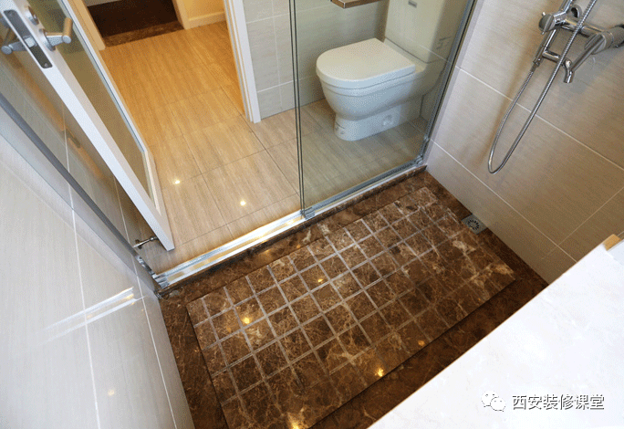 卫生间用多大瓷砖,并不是随心所欲