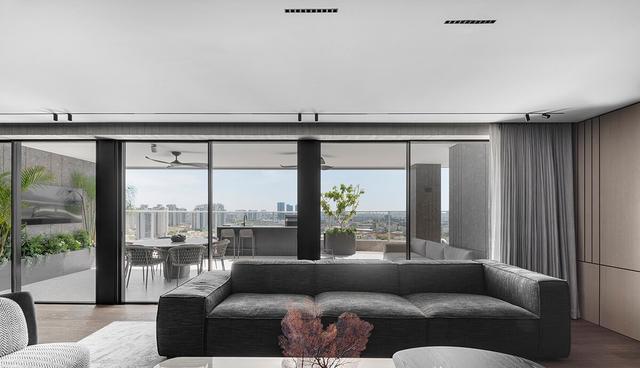 155平层,30景观阳台做主角,只装护栏不封窗,堪比空中别墅