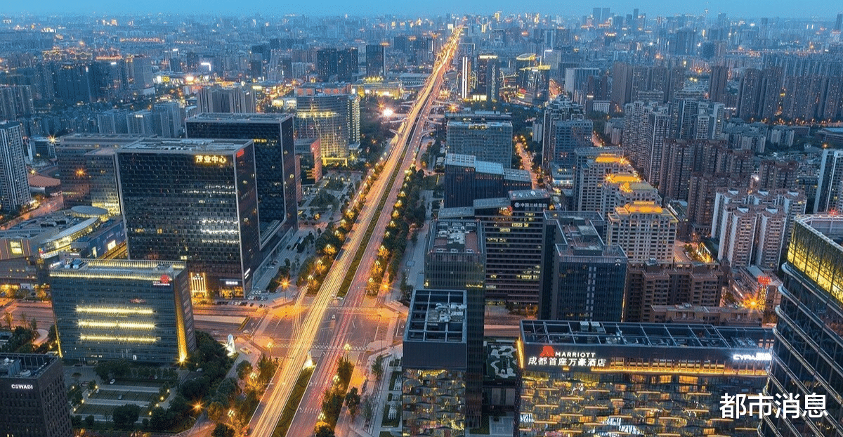 |成都楼市的危机，回不去的房价，成华区、龙泉驿区楼市潜力与未来