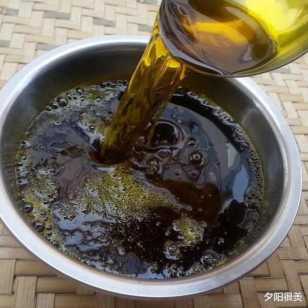 普通菜籽油中含有一定量芥酸和芥子苷等物质