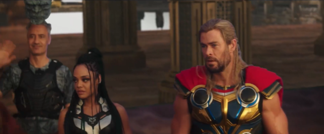 漫威|漫威《雷神4》删减片段：锤哥遇上酒神