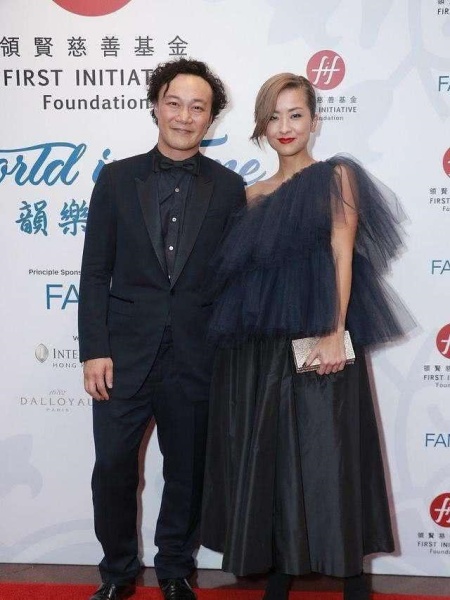 徐濠萦|陈奕迅女儿18岁了！侧脸照和妈妈徐濠萦饼印一样