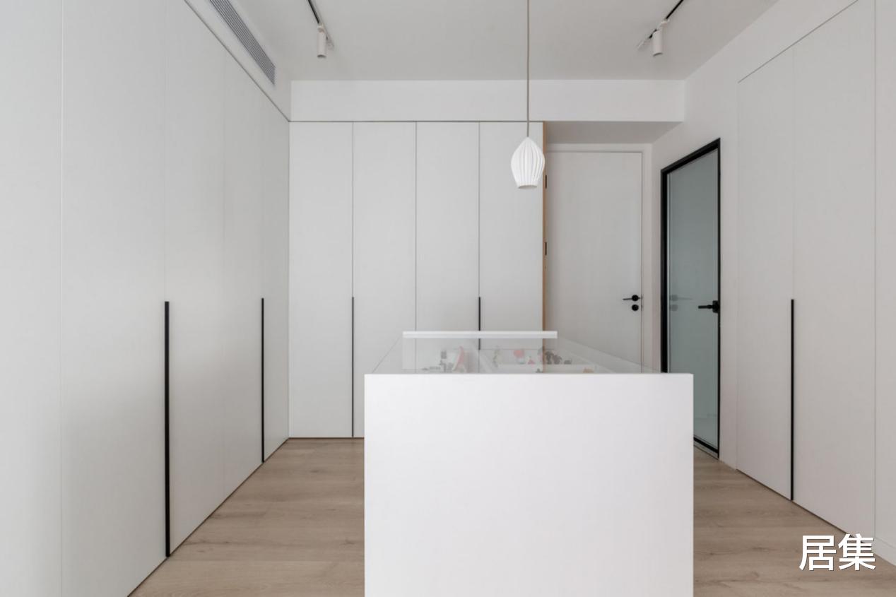 卧室|上海110㎡奇葩户型大变身,打造极简扇形餐厅和温柔北欧风卧室