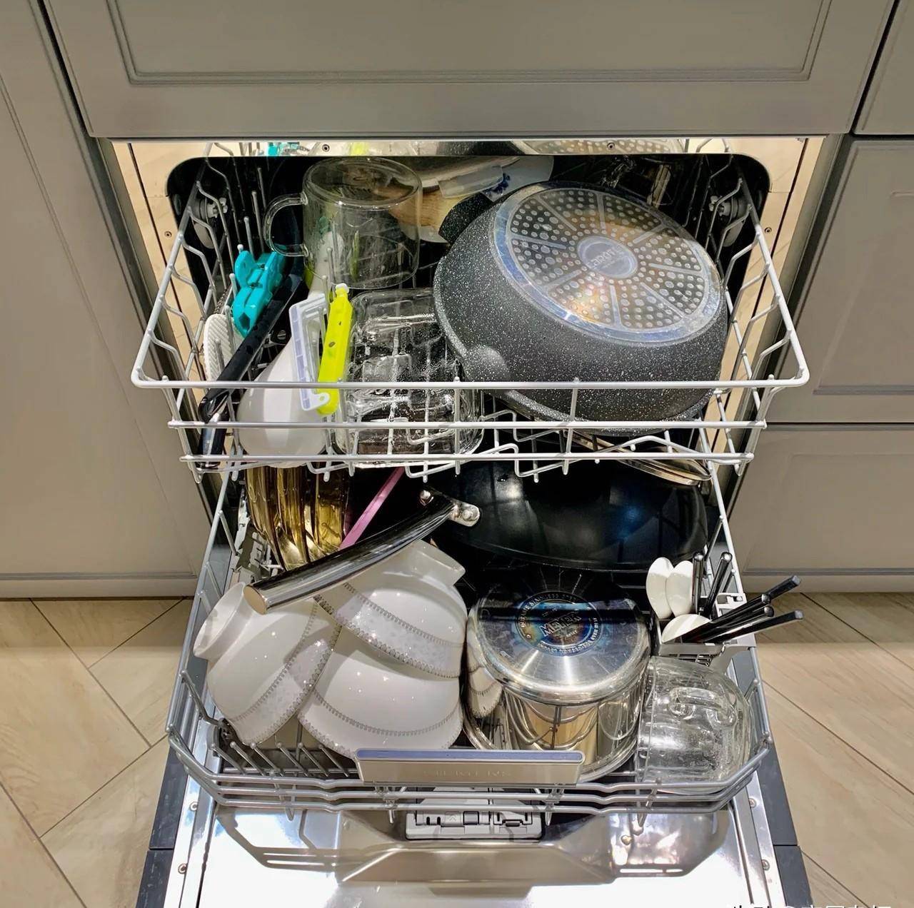 洗碗机|洗碗机很实用,原因有4点,可是为何还有人说洗碗机不好用呢?