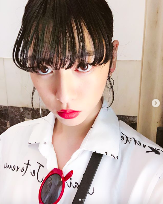 糕点 差点被周董MV女主傻白甜形象骗到,23岁三吉彩花根本是霸气女总裁