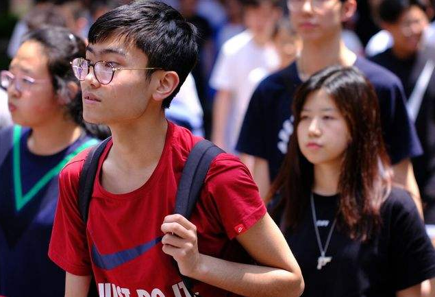 大学|深受华为“认可”的4所大学，没毕业也有机会签约，就业不用发愁