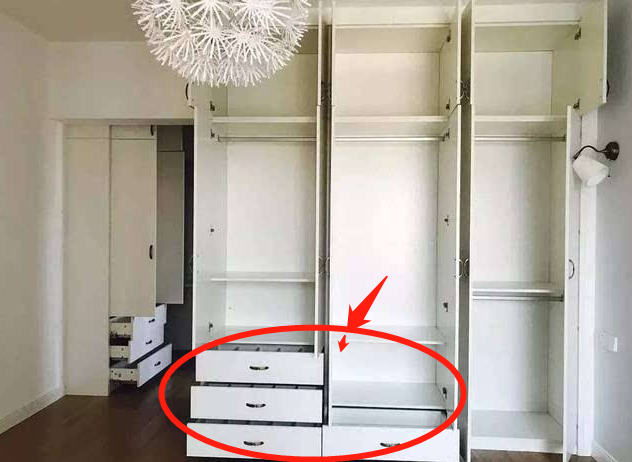 刚乔迁新家就被邻里笑话,称这16处装的离谱!没价值,还砸重金