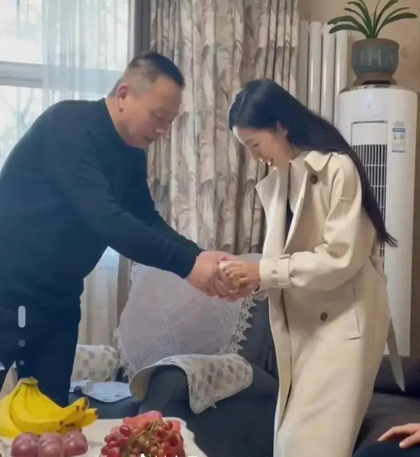 麦小登|麦小登未婚夫世豪：为了成就小登，弃设计师工作，婚姻观值得学习