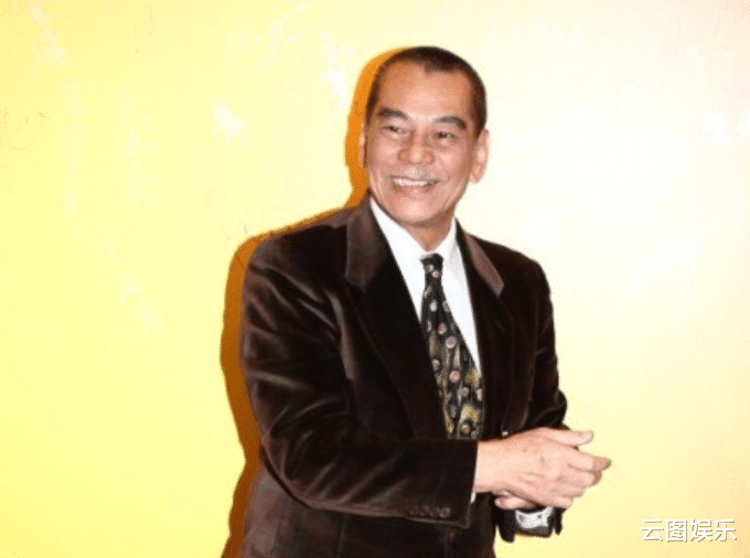 智取威虎山|老戏骨陈观泰近况，与小30岁四婚妻子移居内地，76岁长期吃药打针