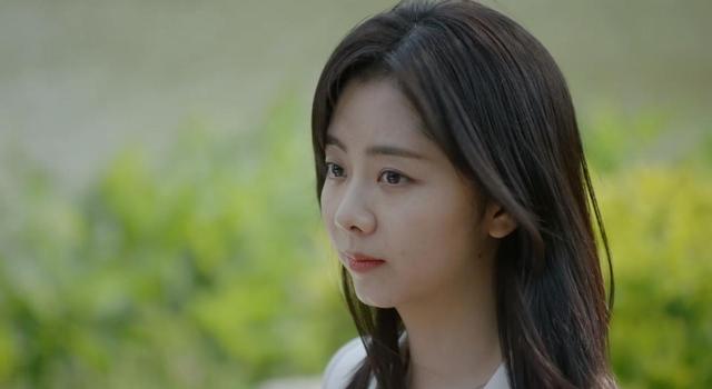 请叫我总监|《请叫我总监》中两个主角即将发糖,却出现了一个白月光,让主角的感情发生了变化