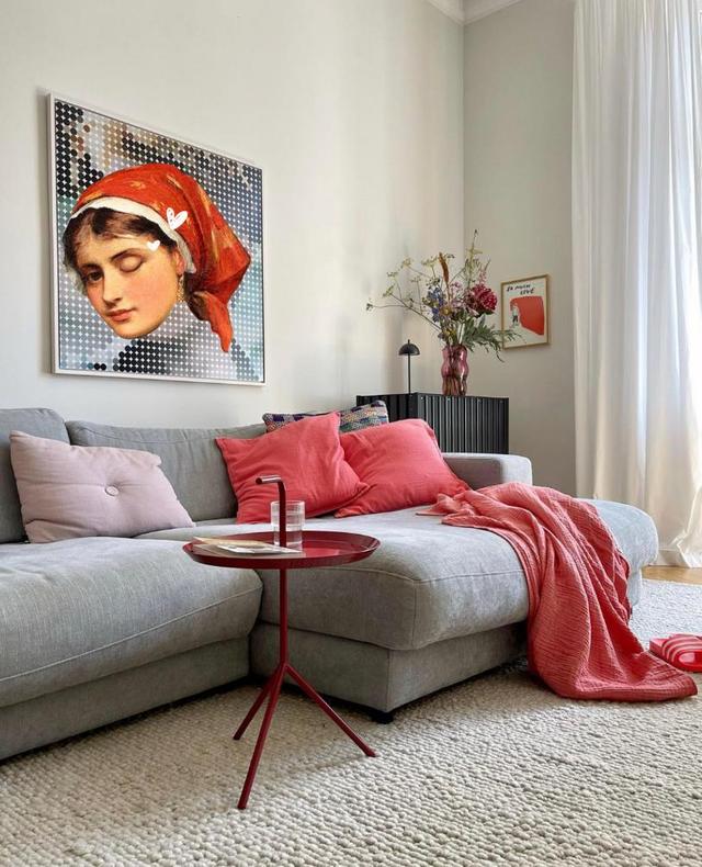 德国夫妻的“简洁彩色房”火了,装修效果引起强烈舒适,真有品味