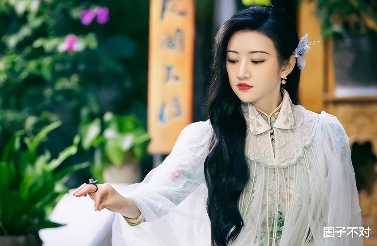 维多利亚|2022年那些“自毁前程”的艺人们，有的偷税漏税，有的知法犯法