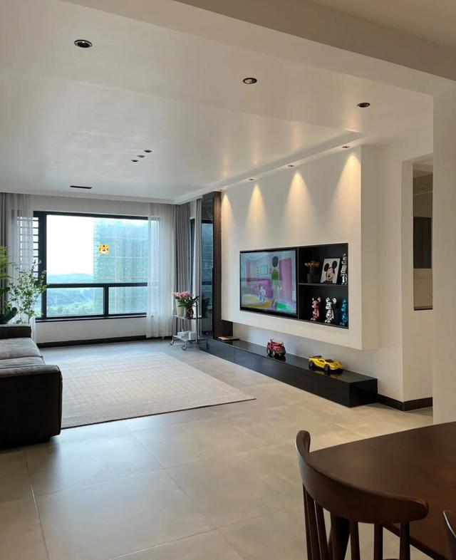 湖南夫妇拒绝“过度装修”,把146㎡家装修得堪称教科书,超有品味