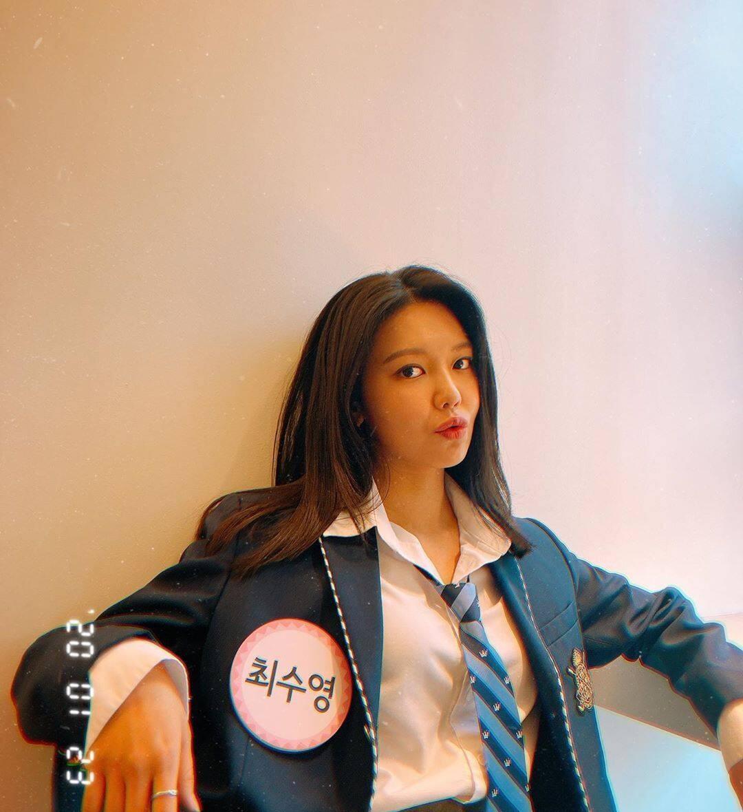 短发 少女时代秀英短发辣出新高度！孝渊：以后不会被她甩发打到了