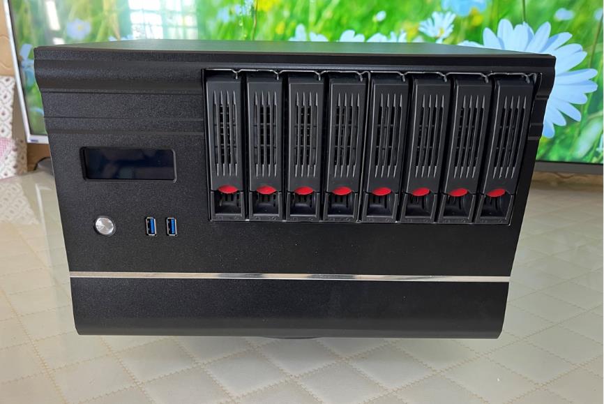 机箱|2022全新数显8盘双万兆NAS主机手记上: 机箱详解及配置选择和避坑