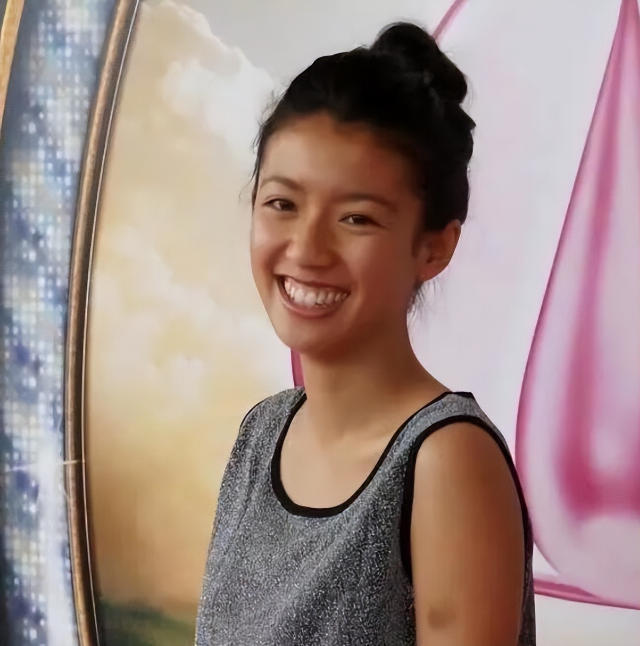 香港小姐|《廉政狙击》再出金童玉女组合，港姐亚军能否成为下一个朱茵