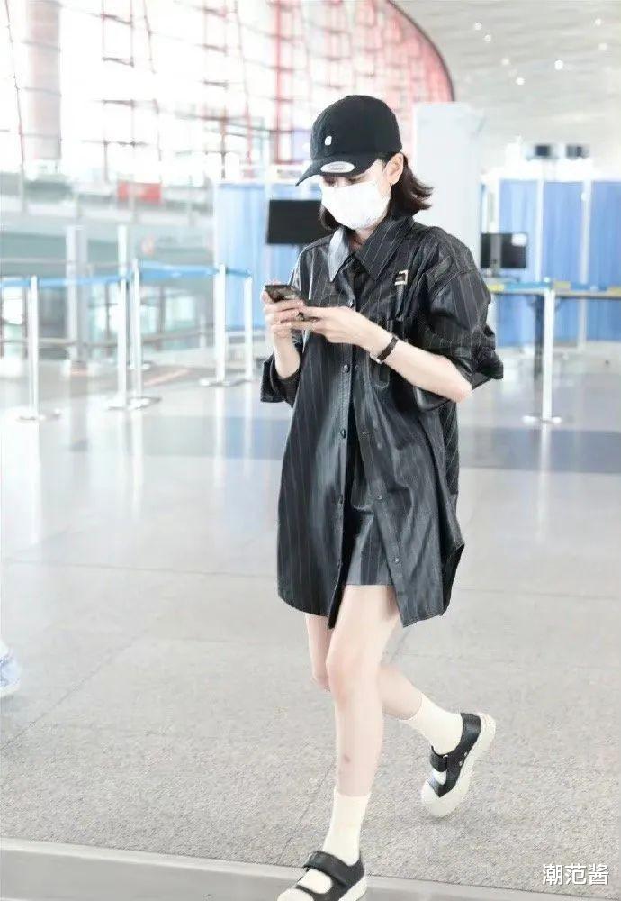 如何把男友风的衬衫穿得更好看？学会这几招，让你秒变帅气少女