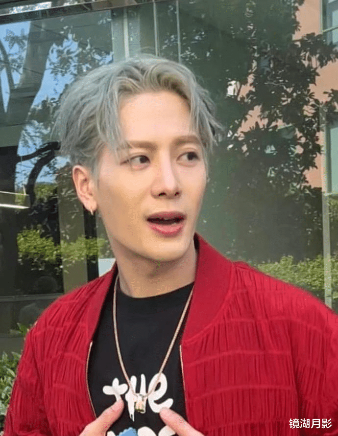 王嘉尔|王嘉尔为了上镜好看真的是太拼命了,本人瘦到脱相,网友:明显营养不良