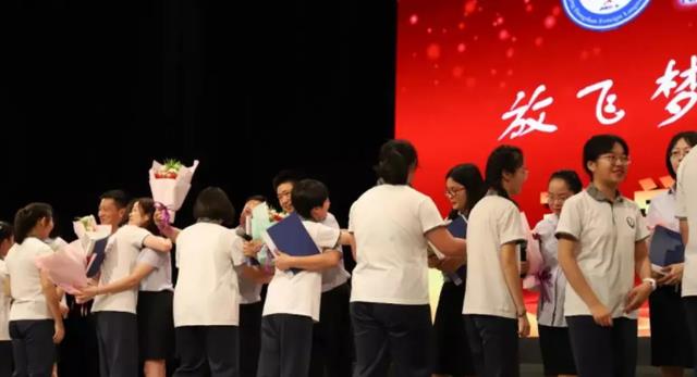 分流|2022中考或迎三项新调整！500分以下或面临被分流？家长：焦虑