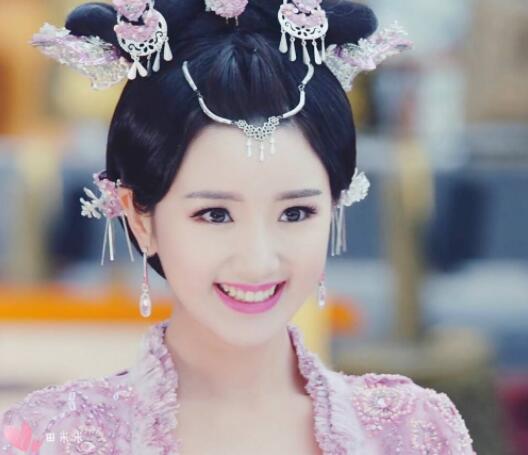 倾国倾城|明明一副倾国倾城的颜值，非说自己丑，那美应该是啥样的？