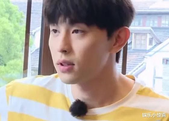 邓伦|邓伦被4部作品除名!《香蜜》没能幸免,本尊风波后现身眼神迷离