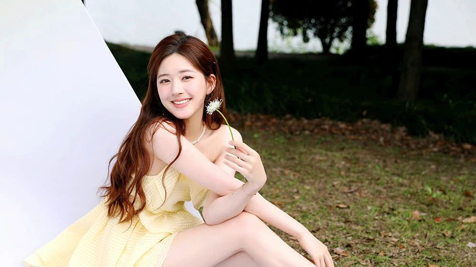 赵露思|赵露思疑因不当言论遭央视除名，过往黑历史被扒，顶流小花要凉凉？