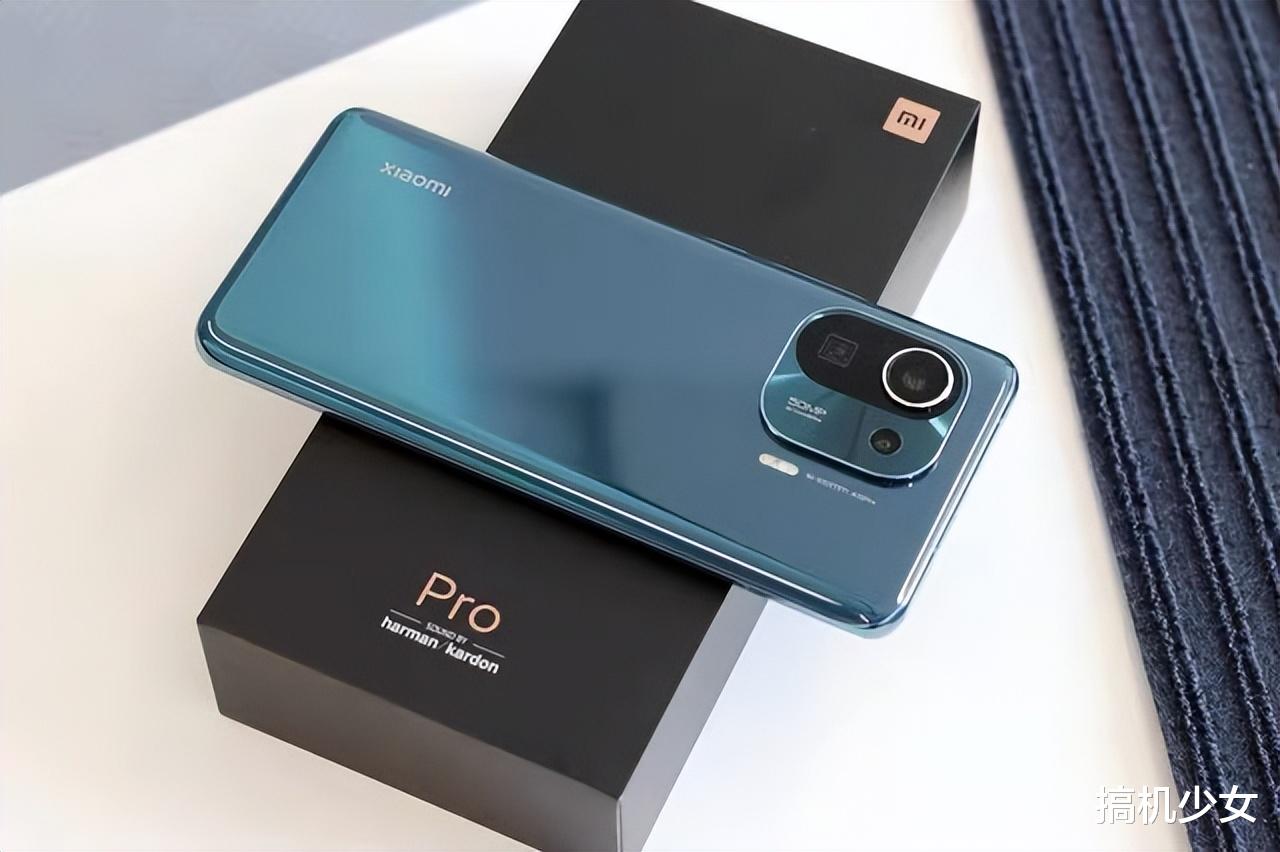 小米科技|雷军加速清仓，2K曲面屏+大底主摄+IP68防水，从5699跌至2959元