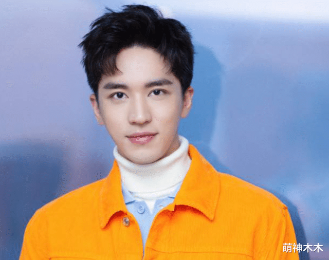 许魏洲|大瓜！27岁许魏洲宣布结婚，晒出领证照公开告白，妻子是圈外人